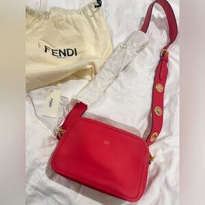 BNWT Fendi Camera Bag leather crossbody bag